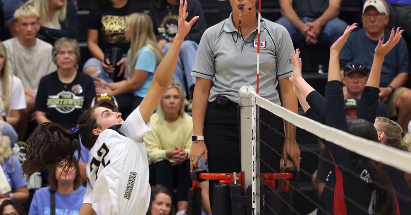 Northwest Volleyball Sweeps Crete 